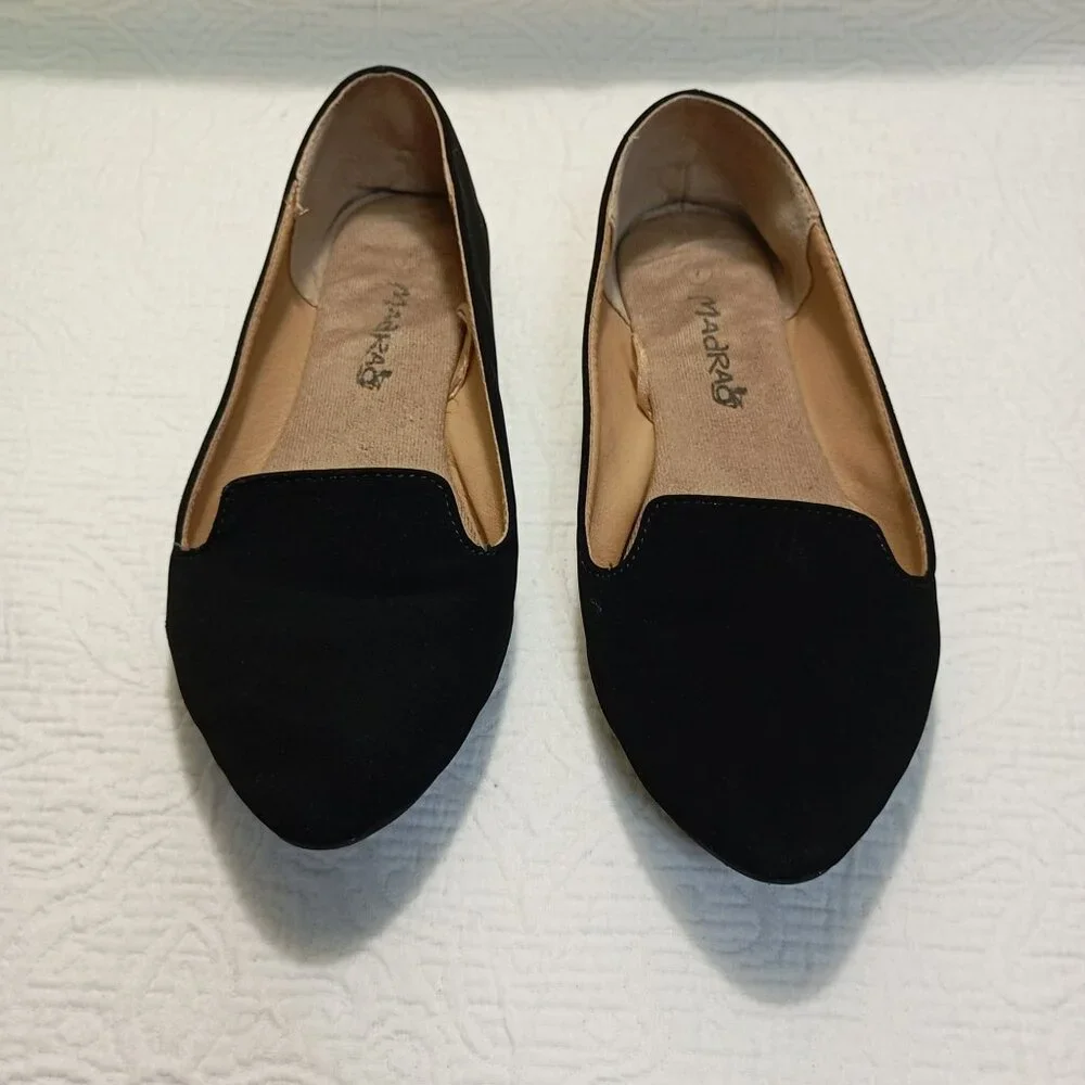 MADRAS Pointed-Toe Slip-On Flats For Women Size 7 Elegant Comfortable Design